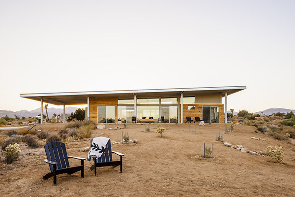 cowboy-modern-desert-eco-retreat-in-pioneertown-by-jeremy-levine-design3