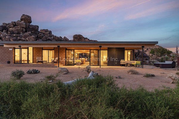 38-Homestead Modern On The Rocks-Large