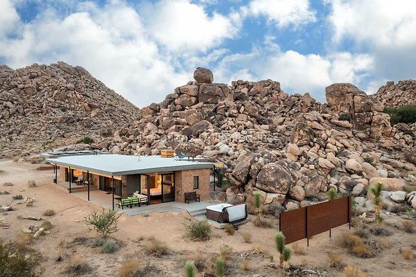 05-Homestead Modern On The Rocks-Large