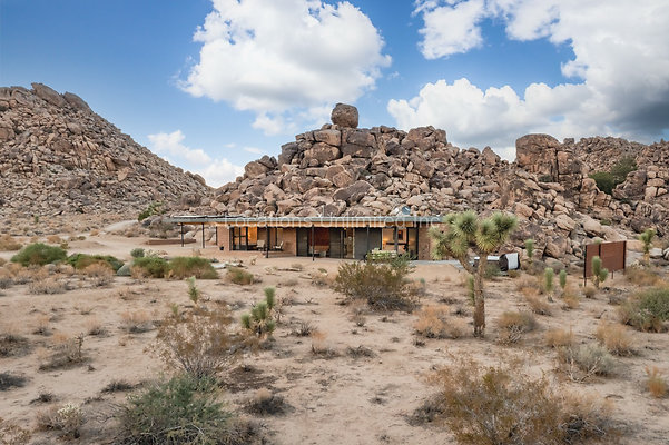03-Homestead Modern On The Rocks-Large