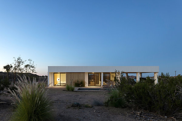 tera-haus house yucca-valley-ca-usa exterior-dusk-1719877804655
