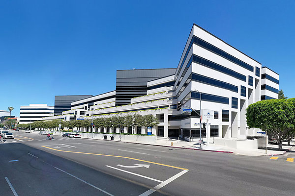 15821VenturaBlvd-EncinoTerrace Exterior-01