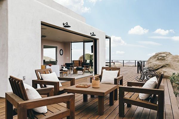 Fieldtrip Whispers Rock 087-Large