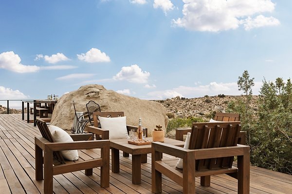 Fieldtrip Whispers Rock 086-Large