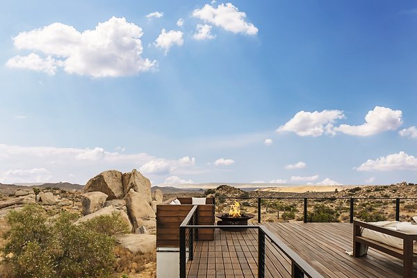 Fieldtrip Whispers Rock 097-Large