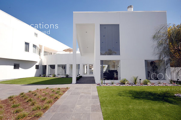 MO1268 006ICON - ICON Locations | www.ICON-LA.com Modern for Filming