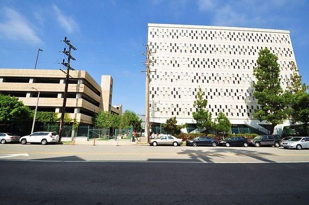 UNIVERSAL-8435-LA-99