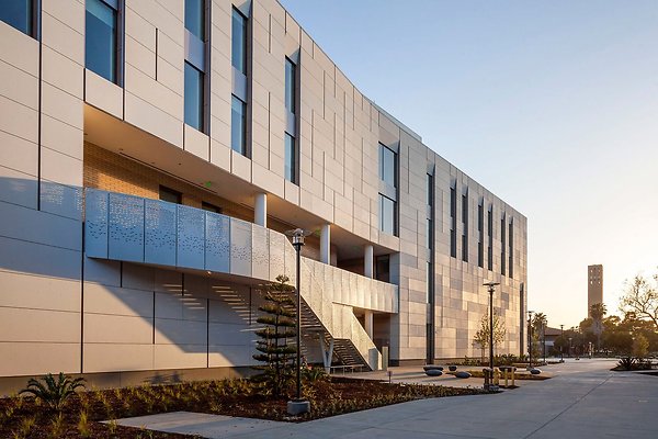 learning-pavilion-ucsb-lmn-archtitects dezeen 2364 col 11-1704x1136