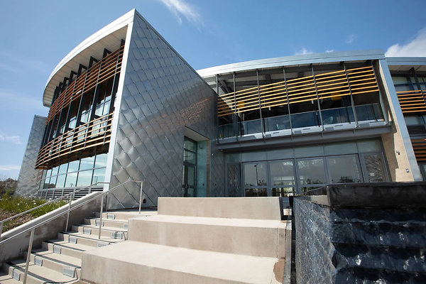  MalibuCampus-9712 - Most classes were cancelled due to the rain on Tuesday. A view of the entrance at SMC Malibu campus, Malibu, Calif. On March, Wednesday 15, 2023. (Jorge Devotto | The Corsair)
