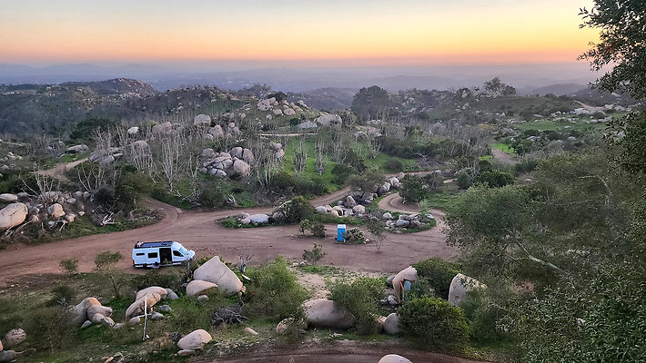 splitrock-farm-and-retreat-sunset-oaks-vw-bus-southern-california splitrock-farm-and-retreat-sunset-oaks-vw-bus-southern-california