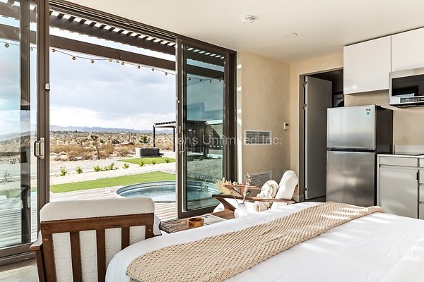 33-The CoHost 3D Prinetd Studios-Large