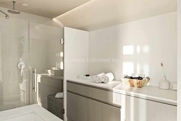 80-The CoHost 3D Prinetd Studios-Large