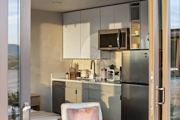 67-The CoHost 3D Prinetd Studios-Large