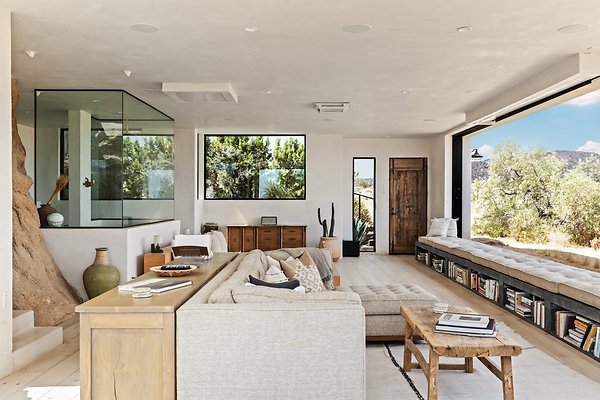 Fieldtrip Whispers Rock 034-Large