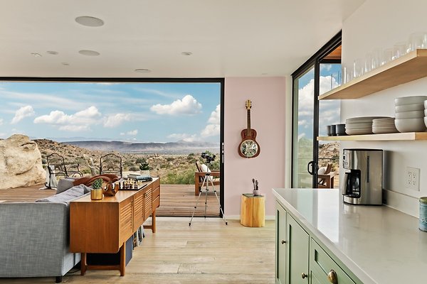 Fieldtrip Whispers Rock 064-Large