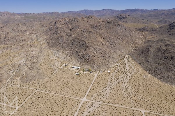 meyler 3682 011 - A-Z West, Joshua Tree, CA | Andrea Zittel