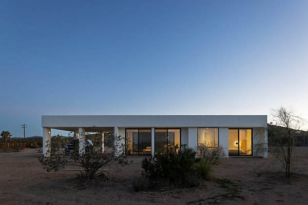tera-haus house yucca-valley-ca-usa exterior-dusk-facade-1719877804563