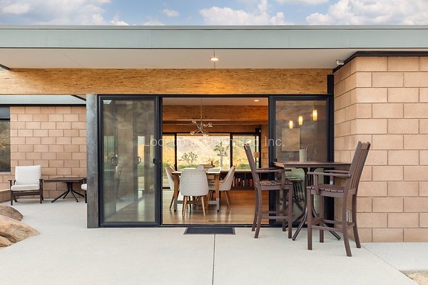 22-Homestead Modern On The Rocks-Large