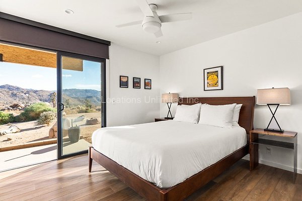 60-Homestead Modern On The Rocks-Large