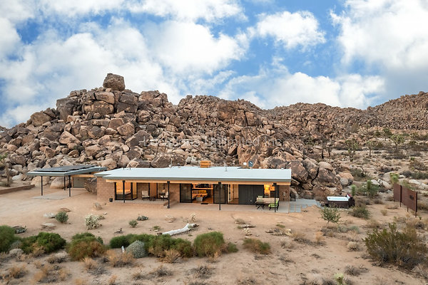 06-Homestead Modern On The Rocks-Large