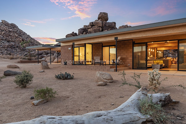 37-Homestead Modern On The Rocks-Large