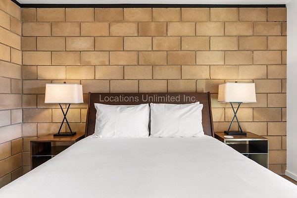 58-Homestead Modern On The Rocks-Large