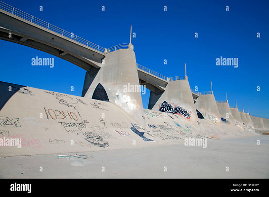 sepulveda-dam-sepulveda-basin-wildlife-reserve-san-fernando-valley-D5XHBY sepulveda-dam-sepulveda-basin-wildlife-reserve-san-fernando-valley-D5XHBY