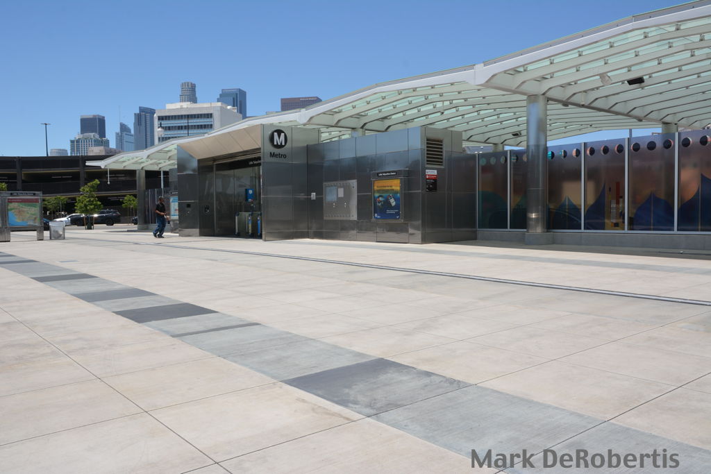 27 Central 1st Metro