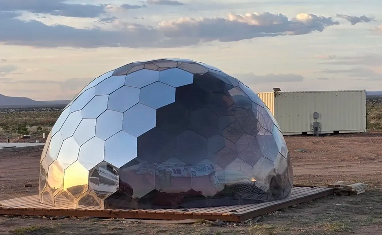 003 Hypedomes